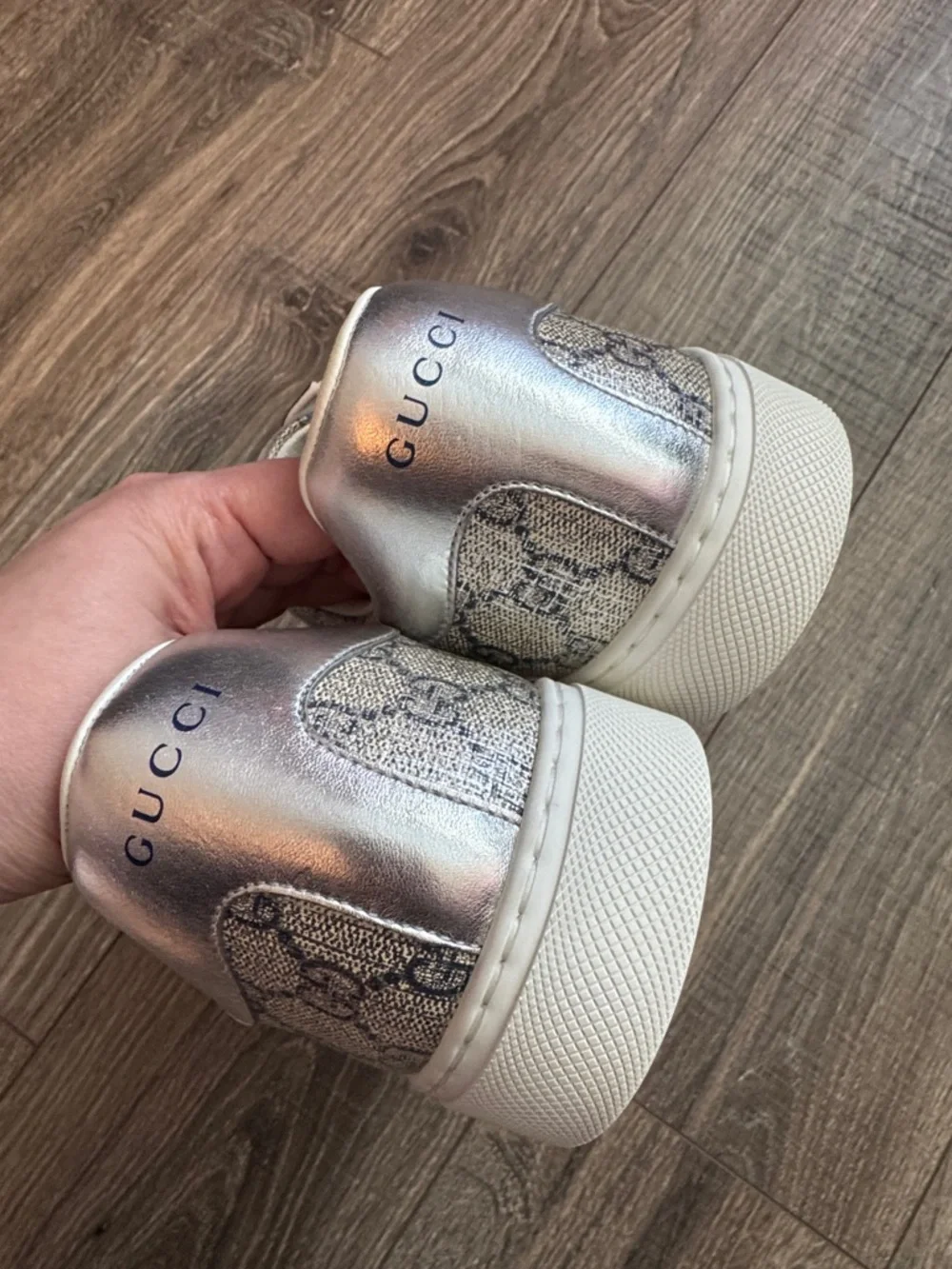 Gucci Silver GG Supreme Sneaker with Red & Navy Stripe - Picture 5 of 9